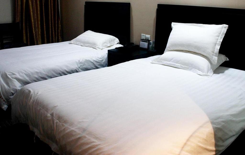Hi Caoyang Road Metro Station Hotel Shanghai